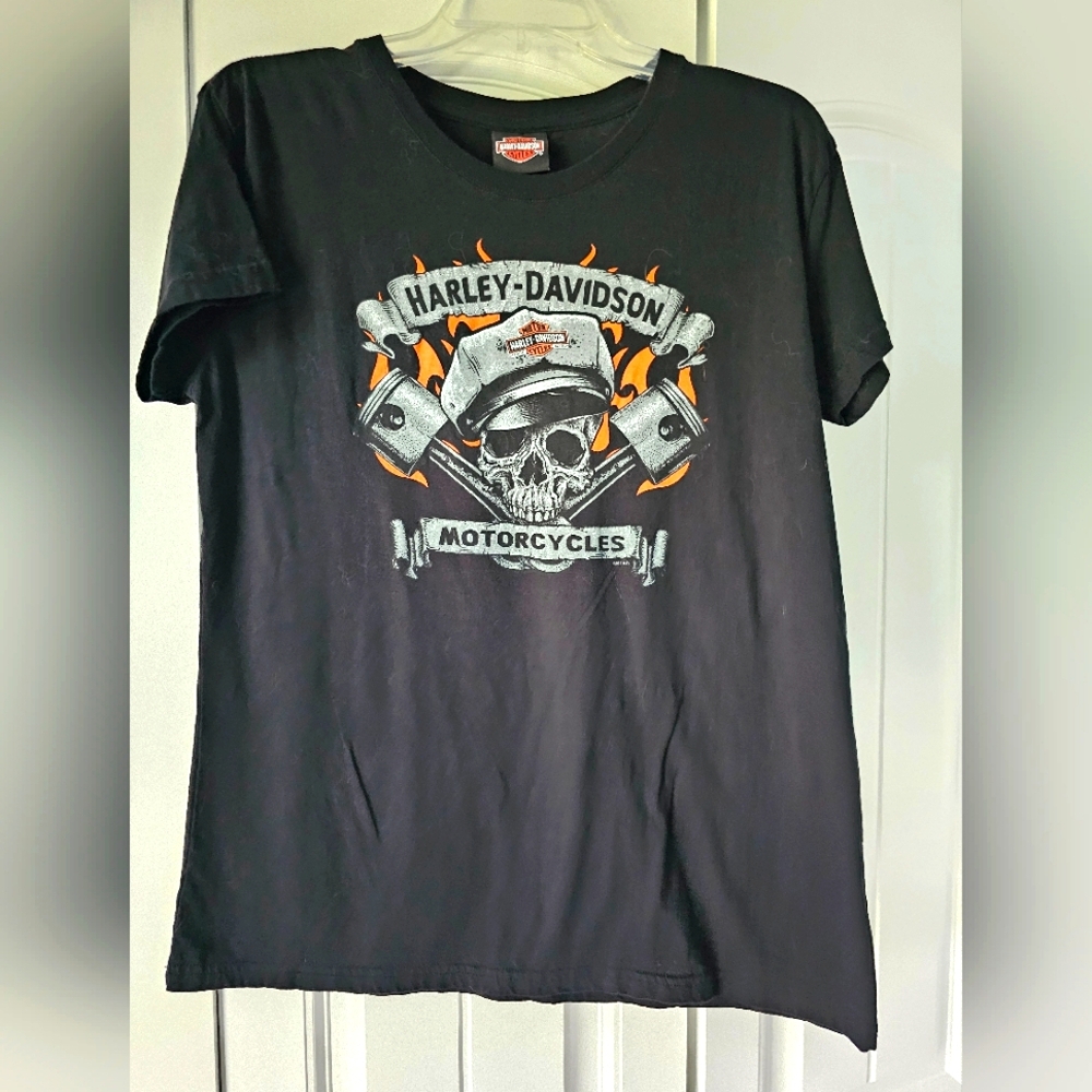 Ladies Large Harley Davidson T-shirt